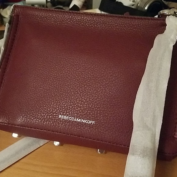 Rebecca Minkoff Handbags - Brand new Rebecca Minkoff Regan crossbody